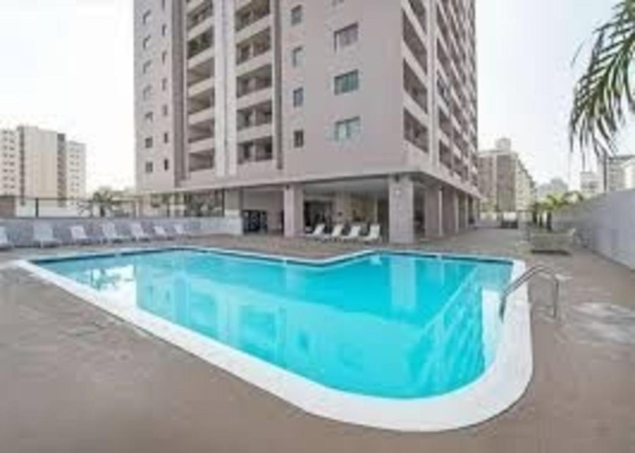 Waikiki Studio, Wifi, Parking available, extended stay Honolulu Exteriör bild